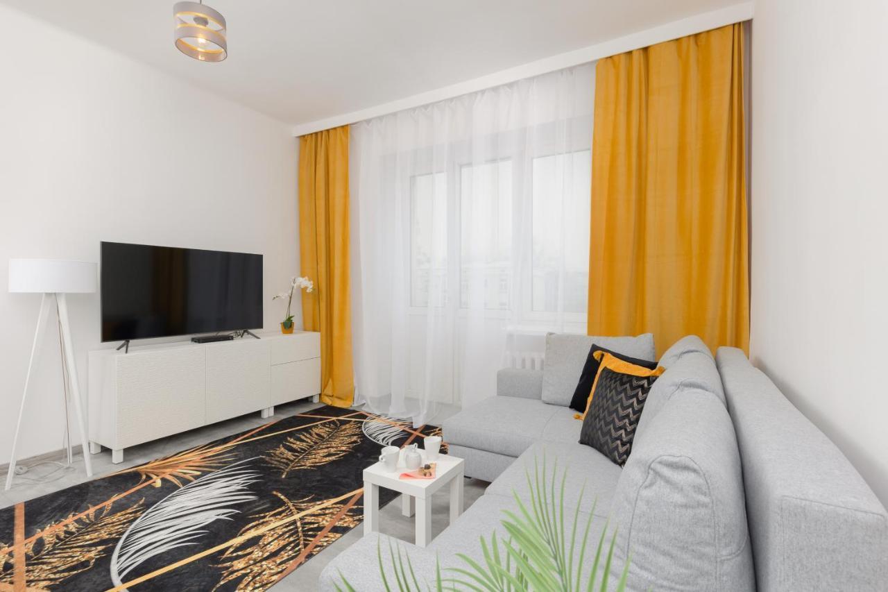 Metro Plac Wilsona Apartments Mickiewicza By Noclegi Renters Varsóvia Exterior foto