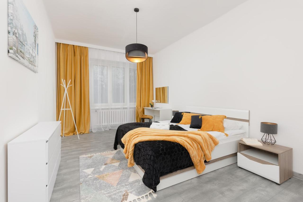 Metro Plac Wilsona Apartments Mickiewicza By Noclegi Renters Varsóvia Exterior foto